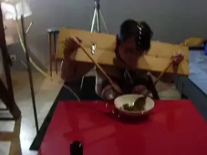 manger a table