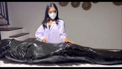 Cute eurasian's blowjob