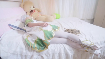 Babe's Soft Bondage: Innocent Play