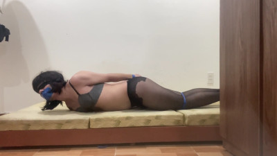 Sissy slut cum in pantyhose