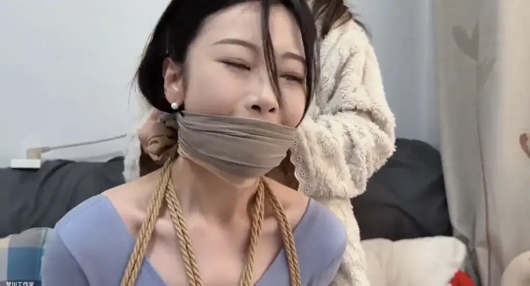 New Bondage Scene: chinese pantyhose otn gag - Stream & Download HD | BondageVid.com