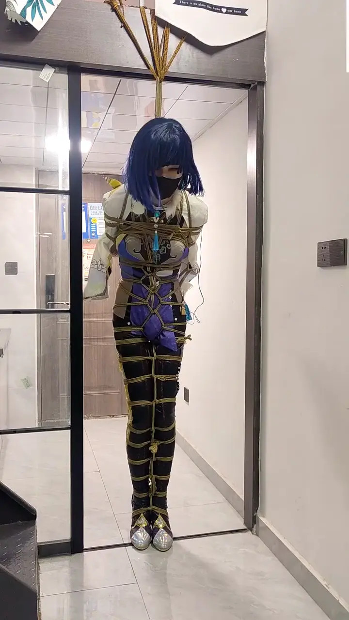 New Bondage Scene: Bondage Fantasy: Cosplay Queen's Seductive Game - Stream & Download HD | BondageVid.com