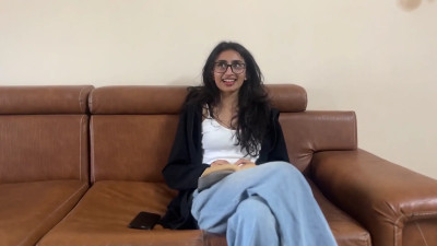 Aisha's 12 hrs Handcuff Challenge
