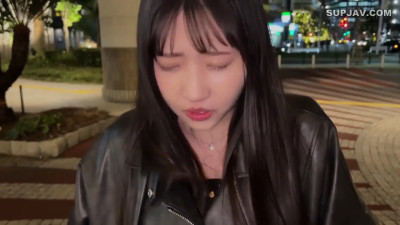 sadistic woman against masochist