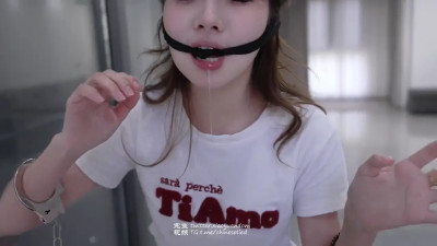 Girl eat lemon 2