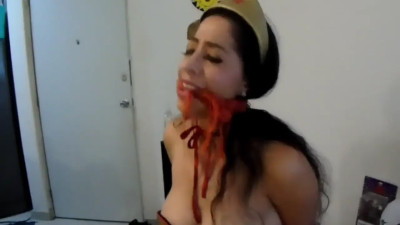Cosplay girl won't make it to the contest