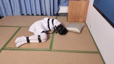 White Silk Bondage: Seductive Yoga & Robot Desire