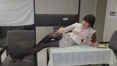 Bondage Secrets: Pink Lace & Silk Tease