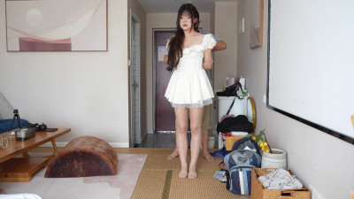 Girls playing bondage game