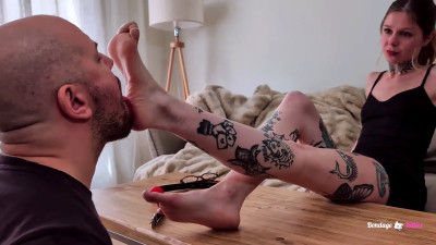 Bound Boyfriend Trained as a Foot Slave
